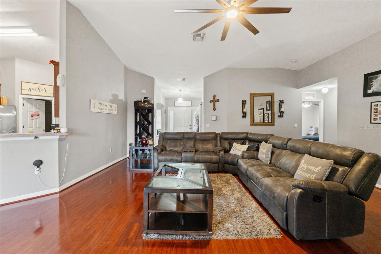 SPRING HILL - Residential