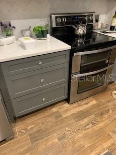 PARK LAKE GROVE CONDO PH B - Residential