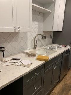 PARK LAKE GROVE CONDO PH B - Residential