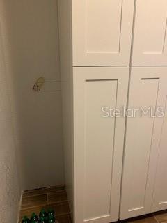 PARK LAKE GROVE CONDO PH B - Residential