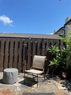 PARK LAKE GROVE CONDO PH B - Residential