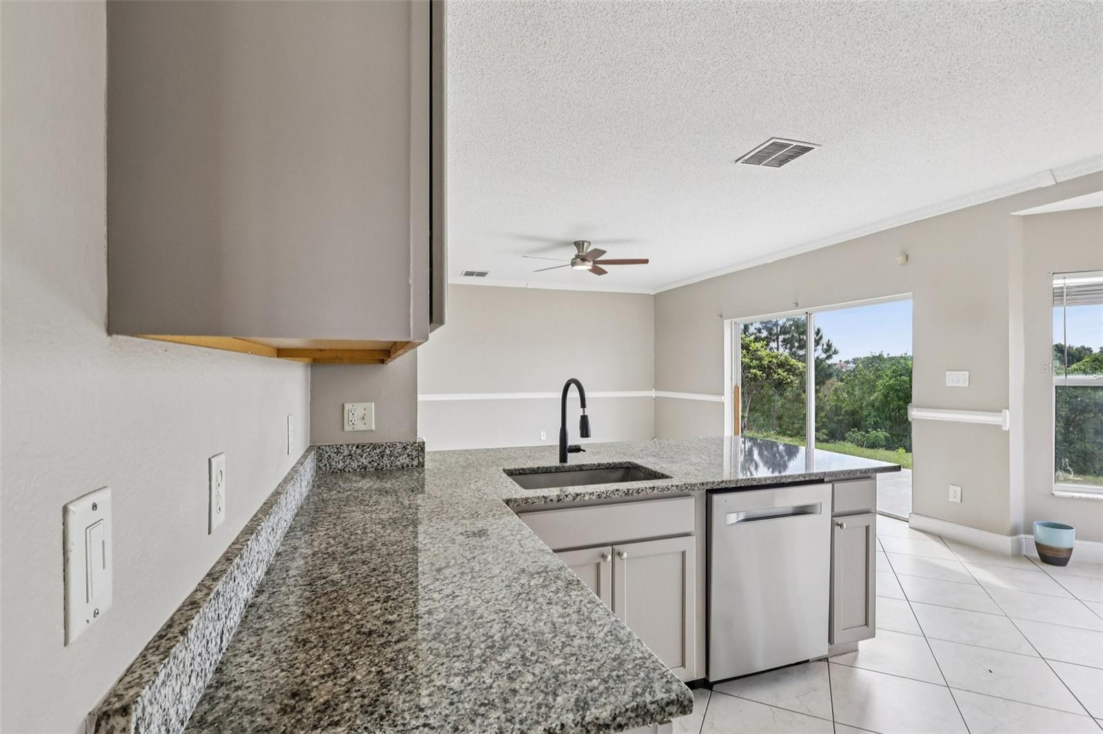 COUNTRY RUNB 45/92 - Residential