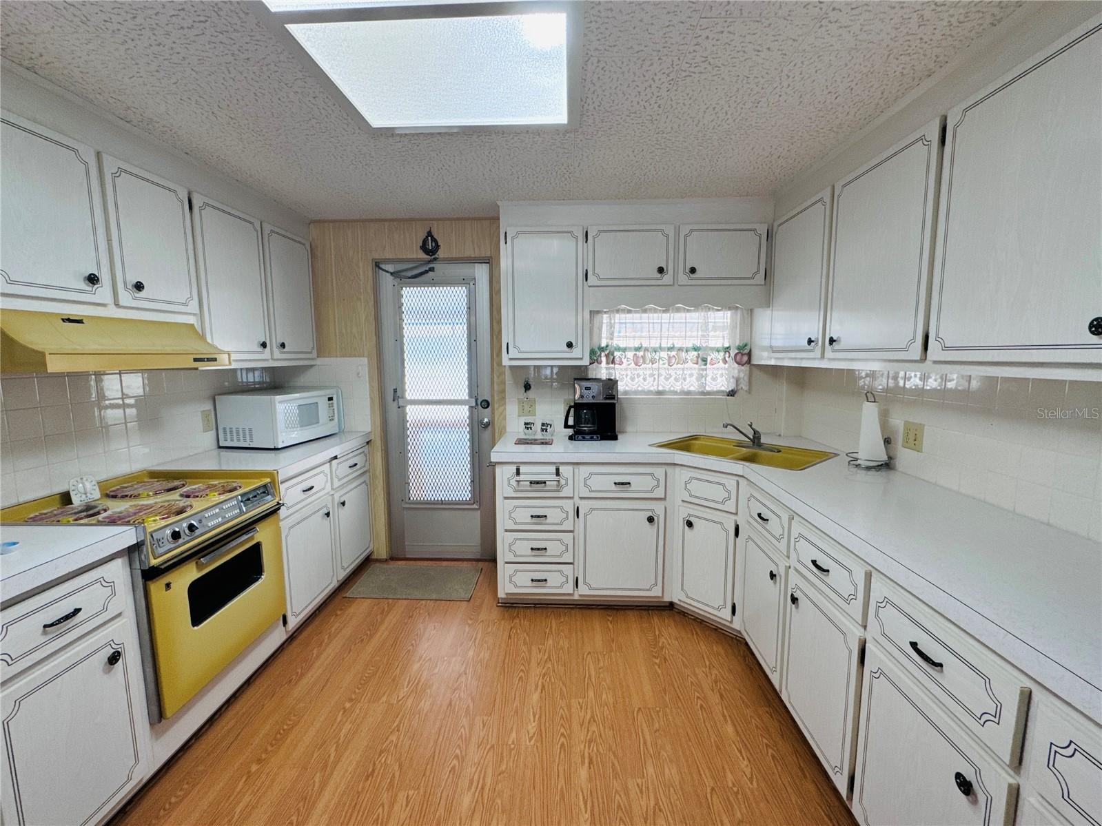 2331 BELLEAIR ROAD 611