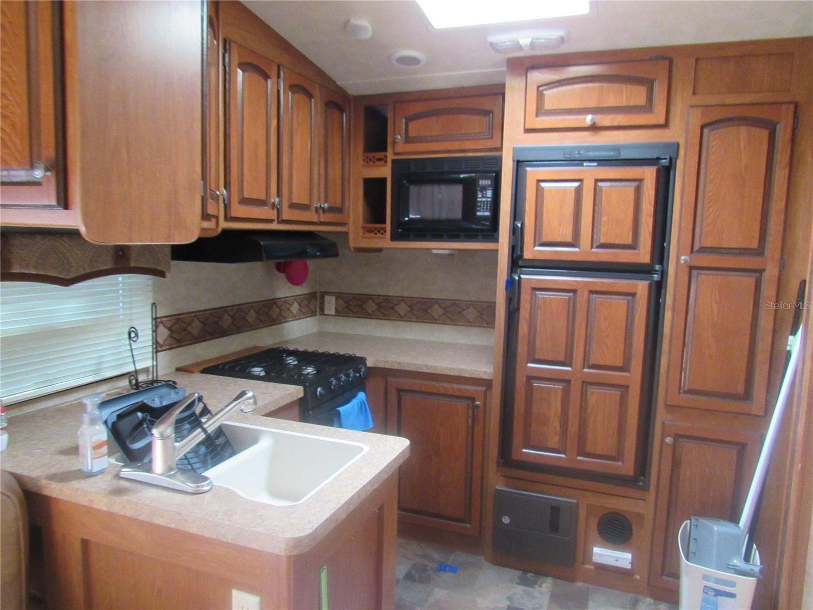 MIL DAM - Residential