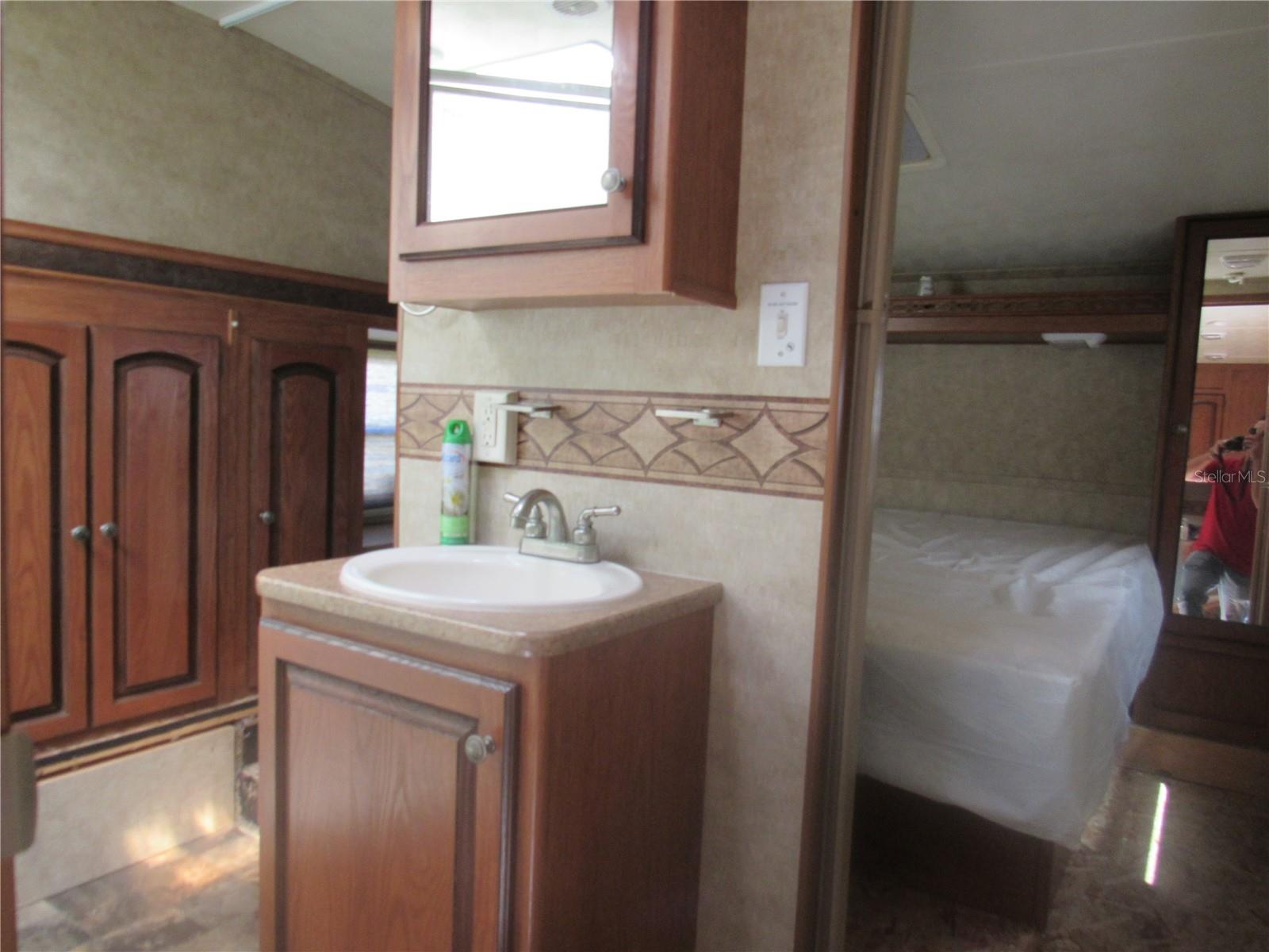 MIL DAM - Residential