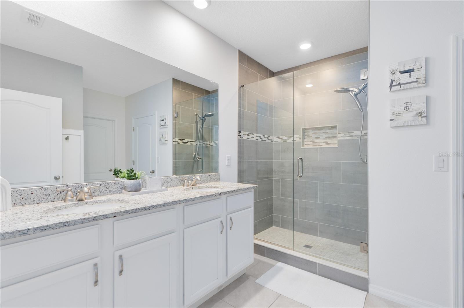 BARRINGTON - Residential