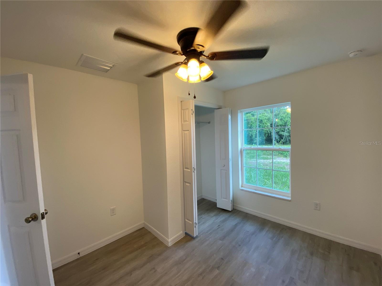 MARION OAKS UN 04 - Residential Lease