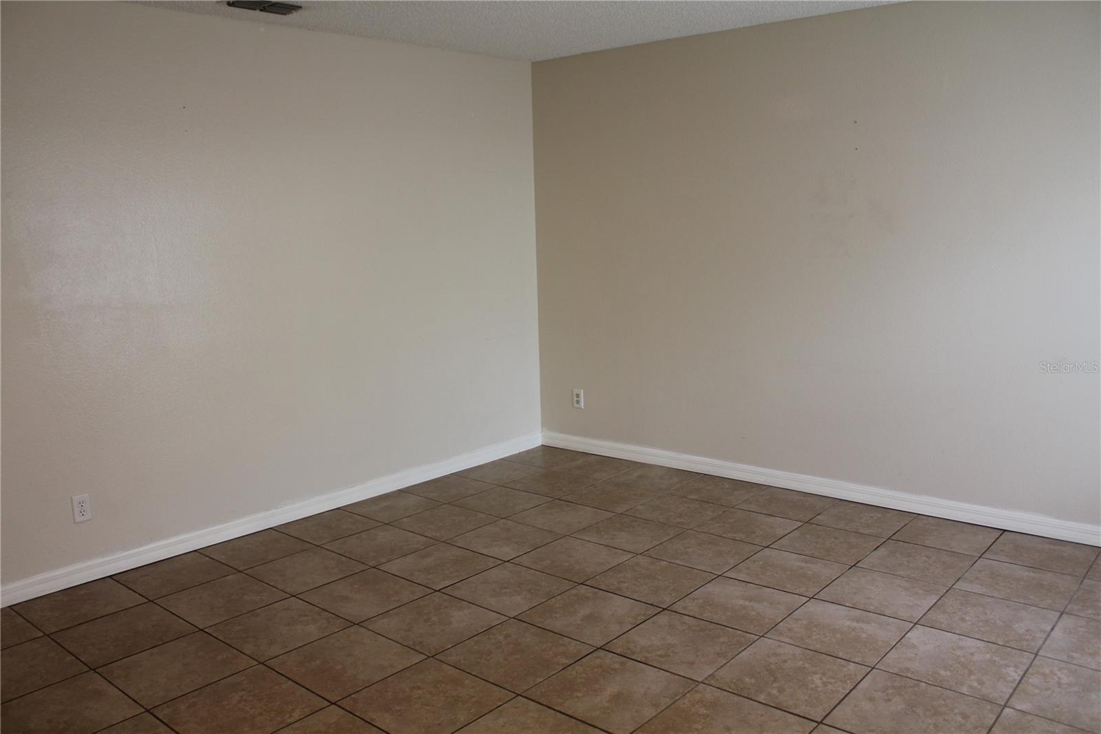 CROWN POINTE PH 01 - Residential