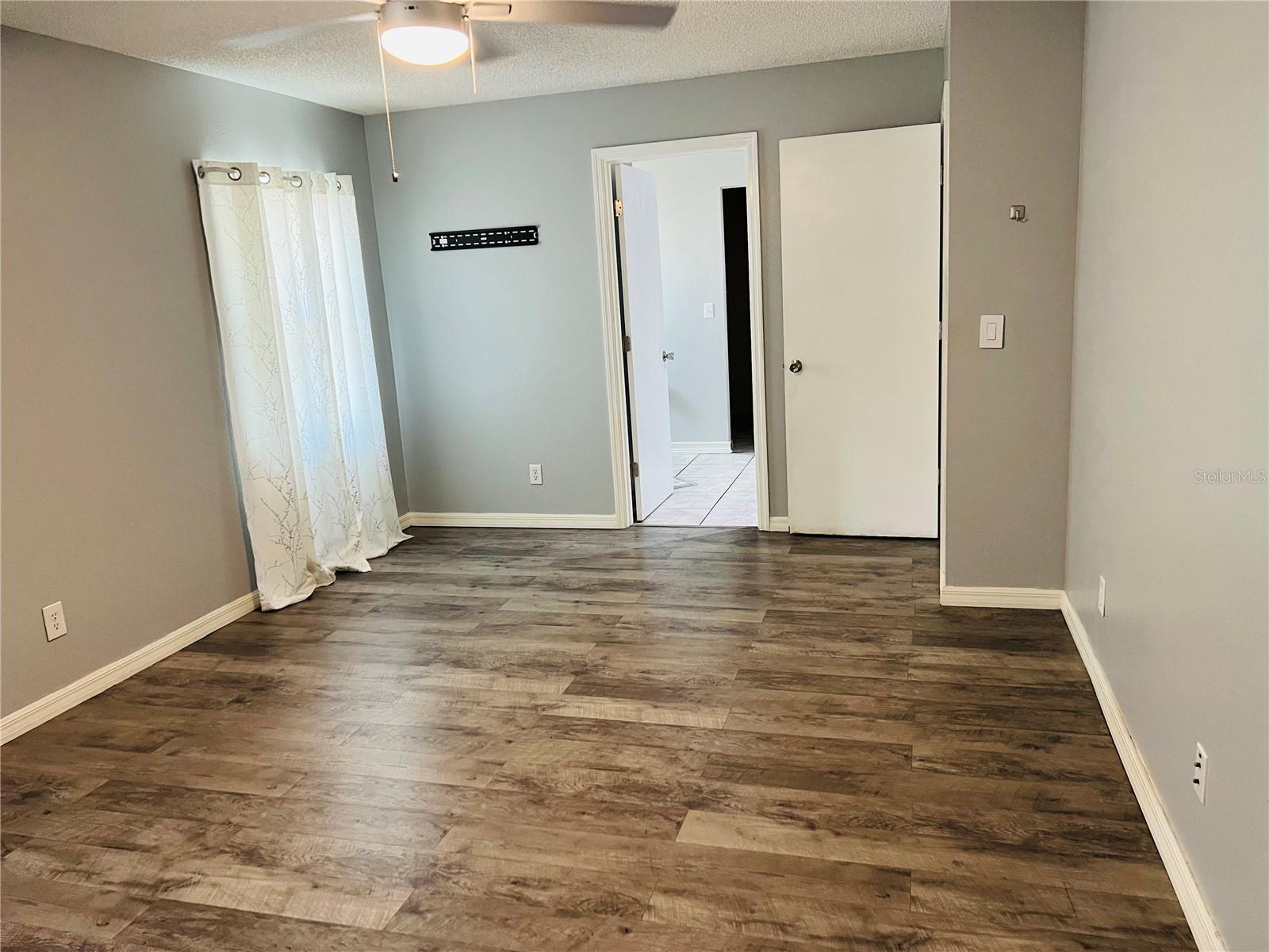 CROWN POINTE PH 01 - Residential