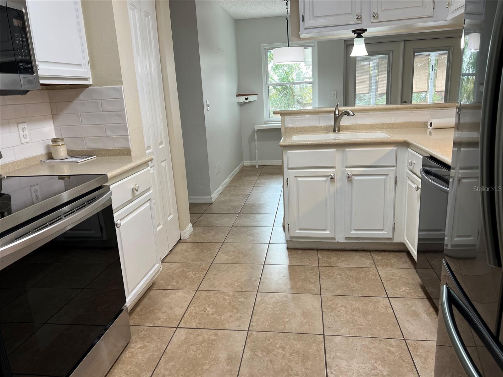 CROWN POINTE PH 01 - Residential