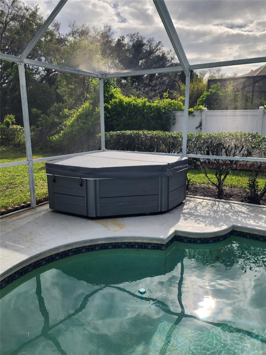 KEYSTONE TERRACE - Residential