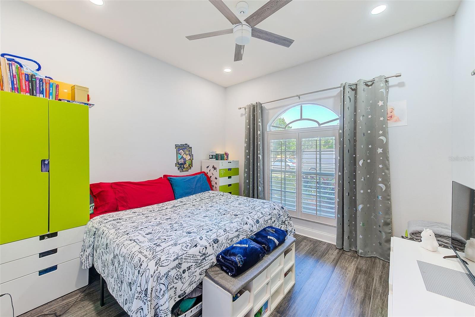 KEYSTONE TERRACE - Residential