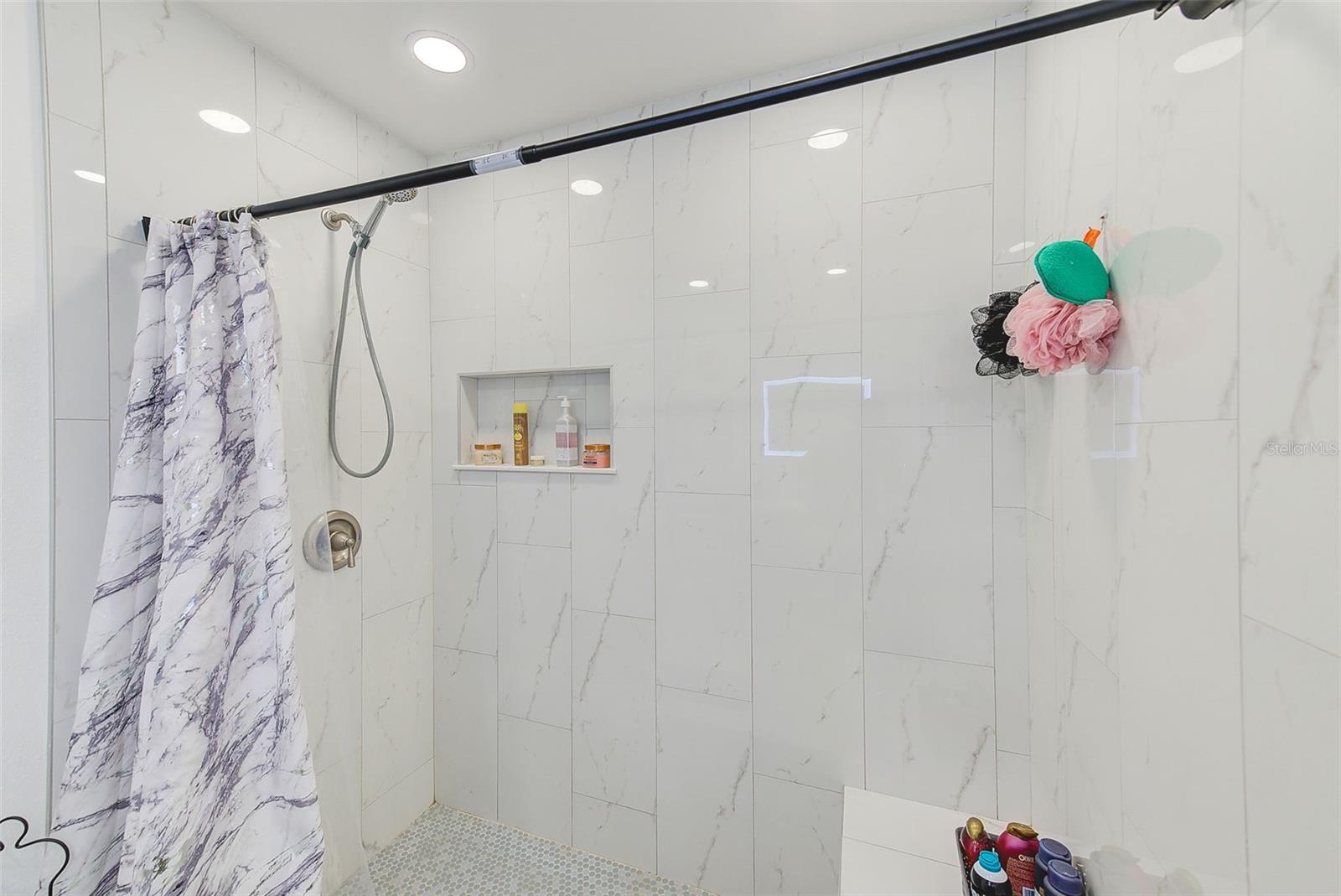 KEYSTONE TERRACE - Residential