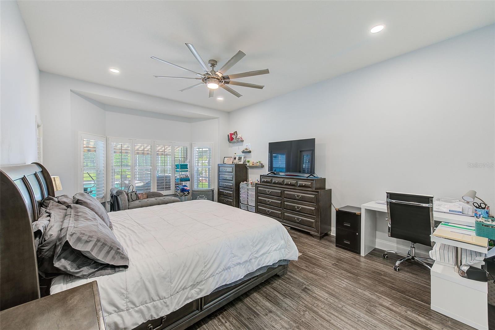 KEYSTONE TERRACE - Residential