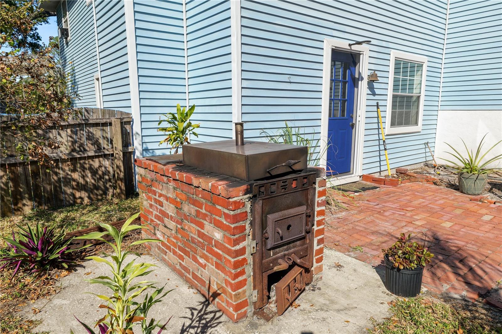 L N PIPKINS ADD - Residential