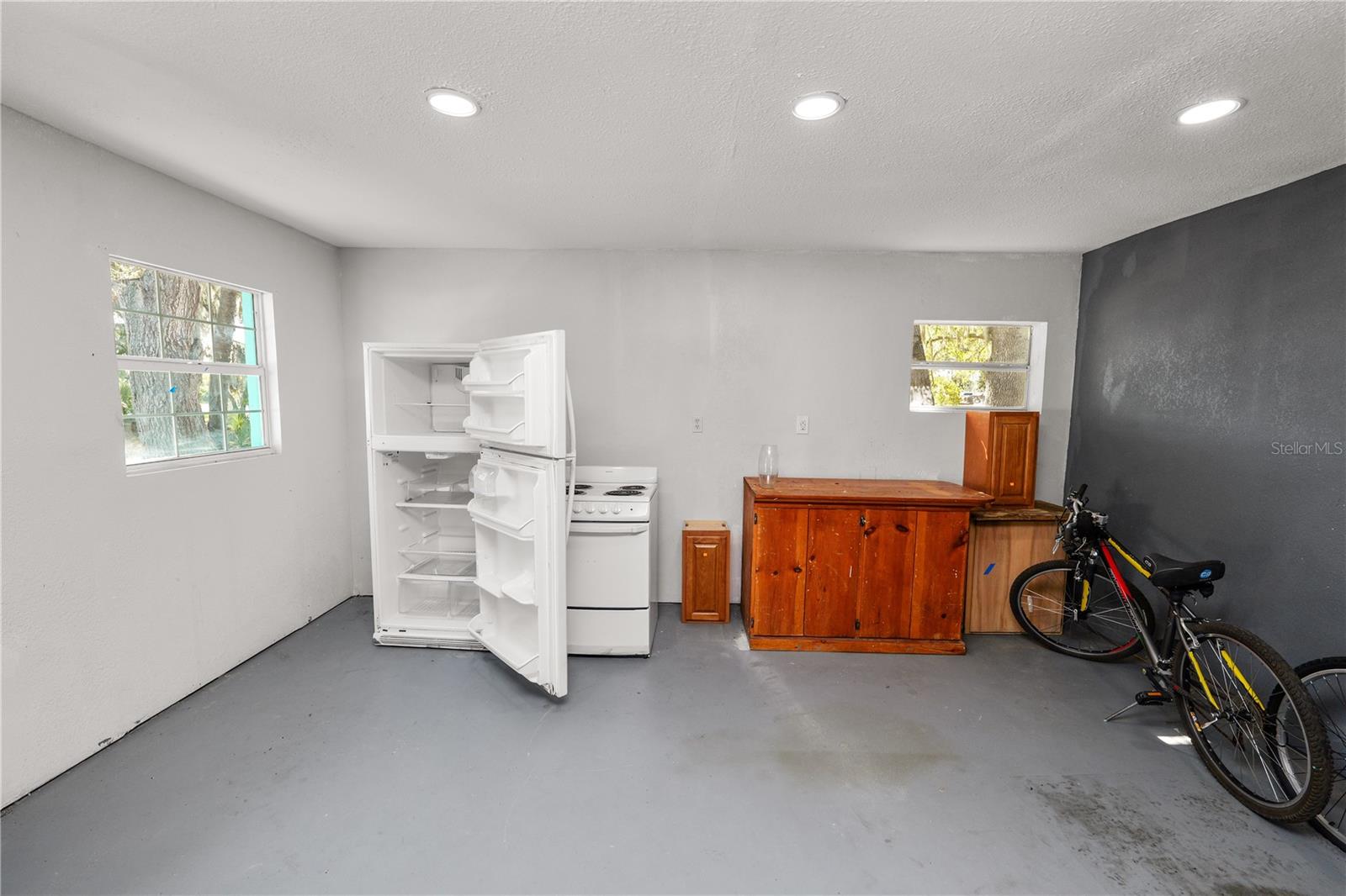 L N PIPKINS ADD - Residential