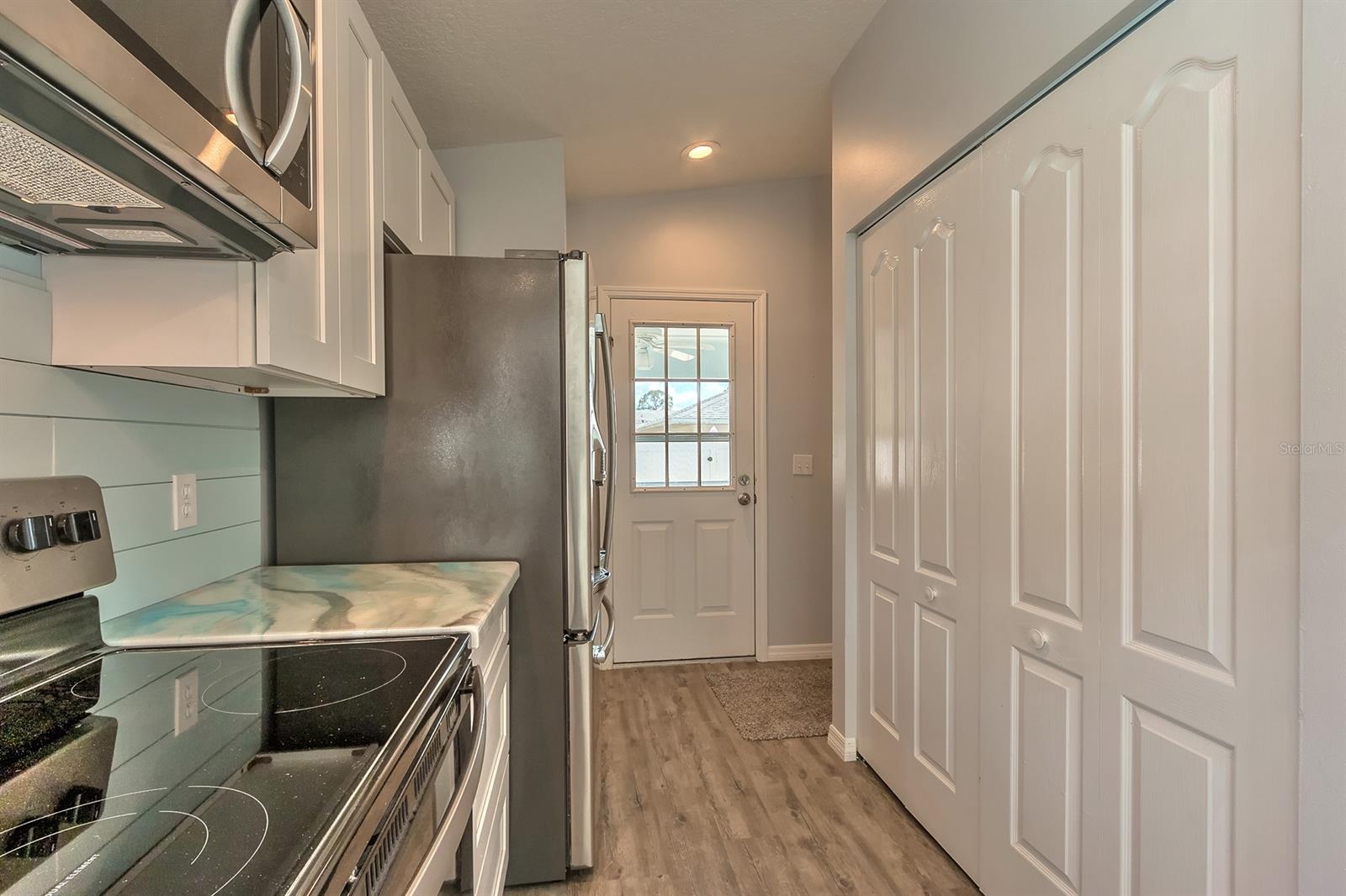 Florida Shores 01 - Residential