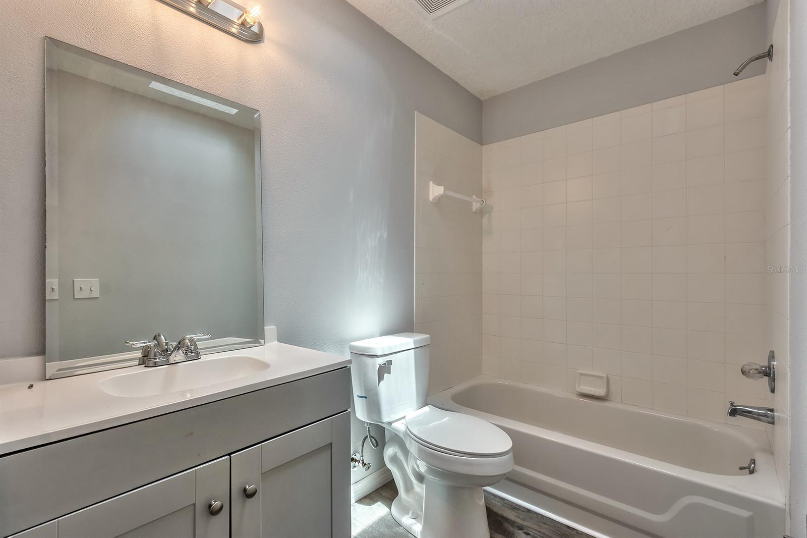 Florida Shores 01 - Residential