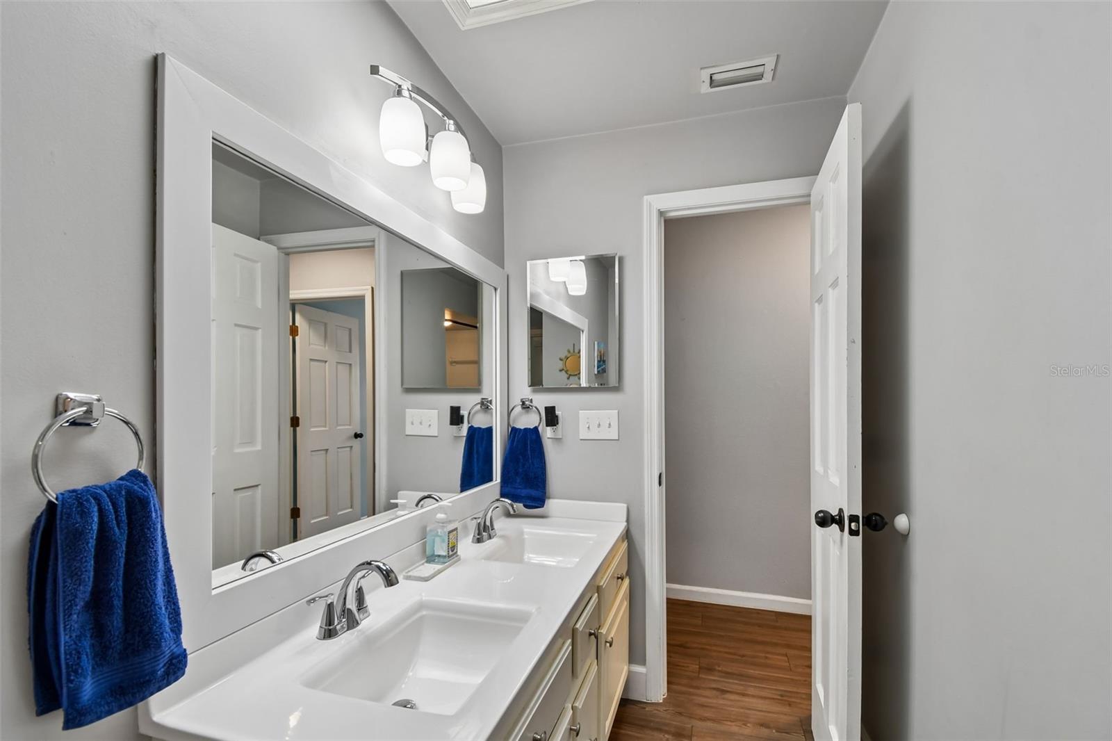 SABAL POINT AMD - Residential