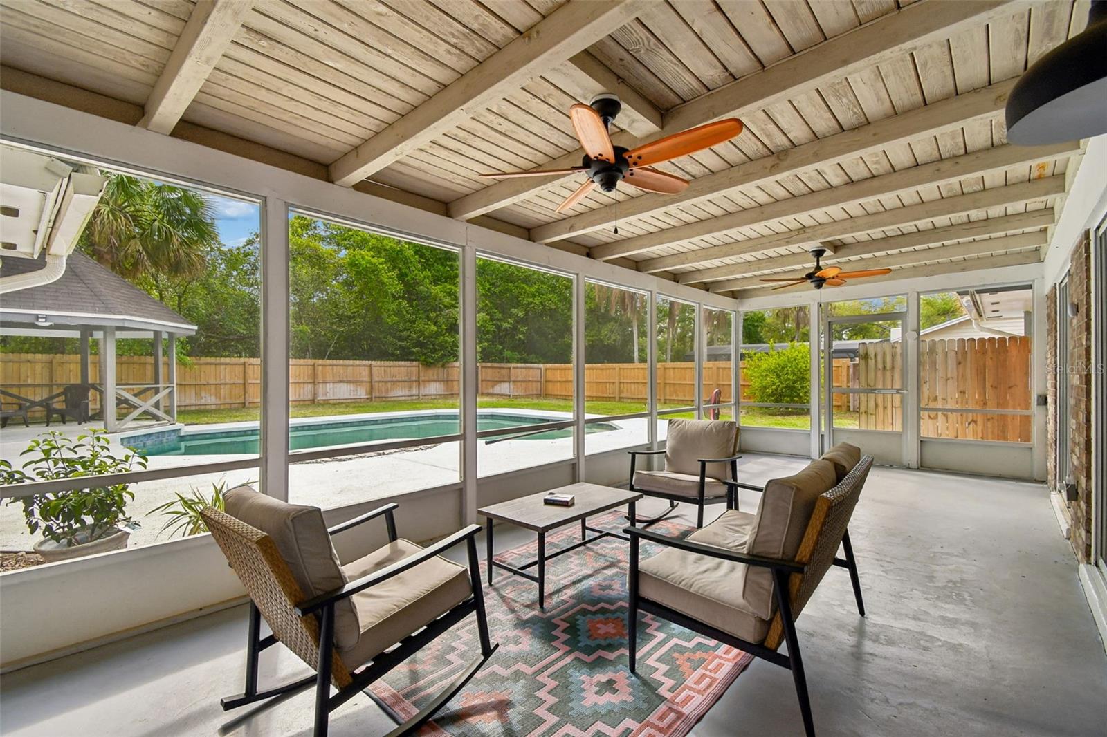 SABAL POINT AMD - Residential