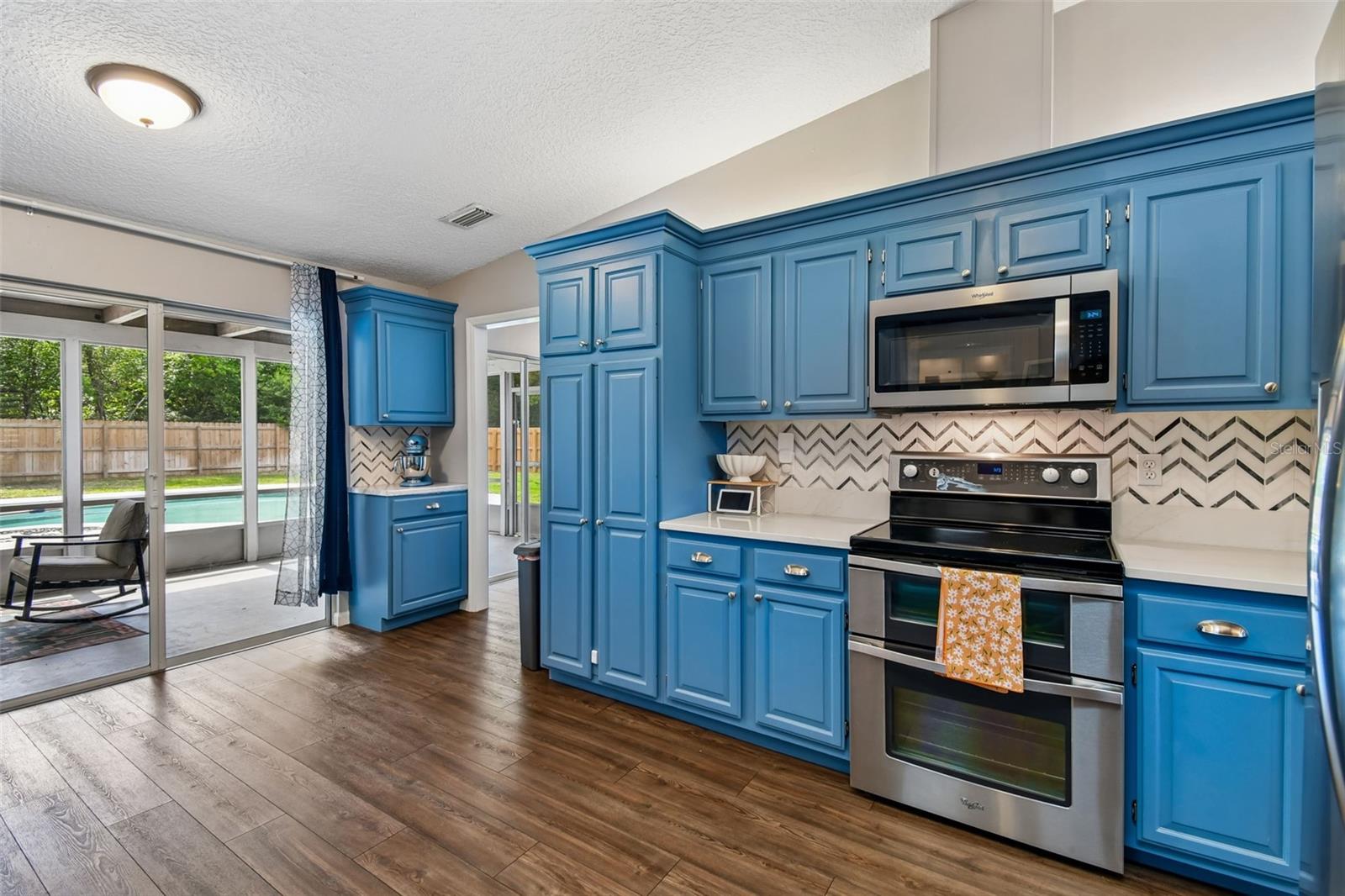 SABAL POINT AMD - Residential