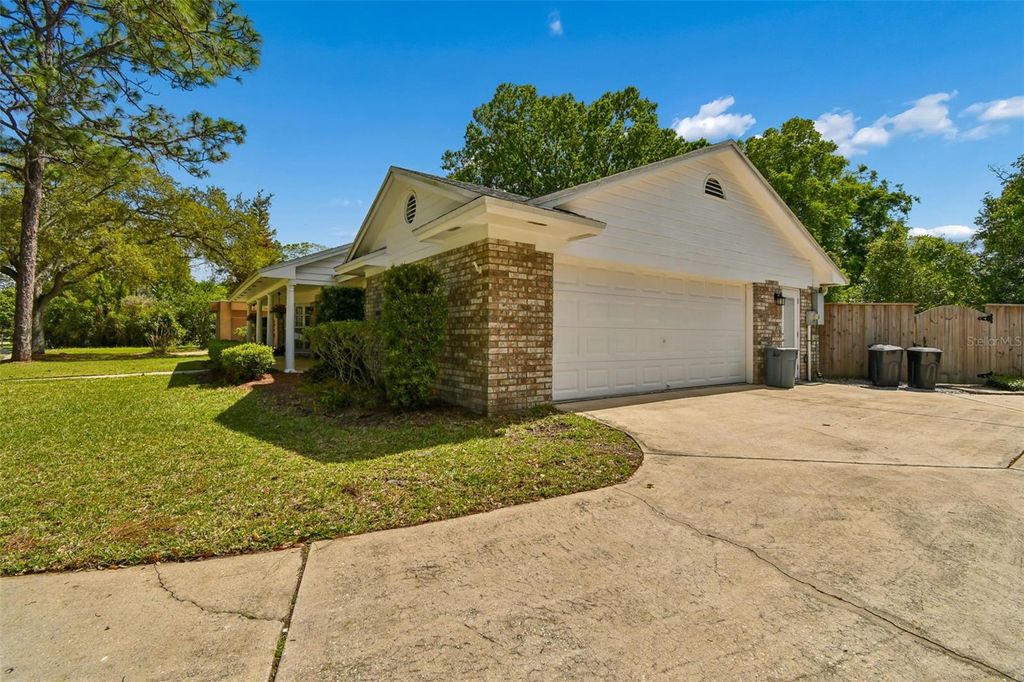 Photo of 354 W Hornbeam Drive, Longwood, FL 32779 (MLS # O6399672)