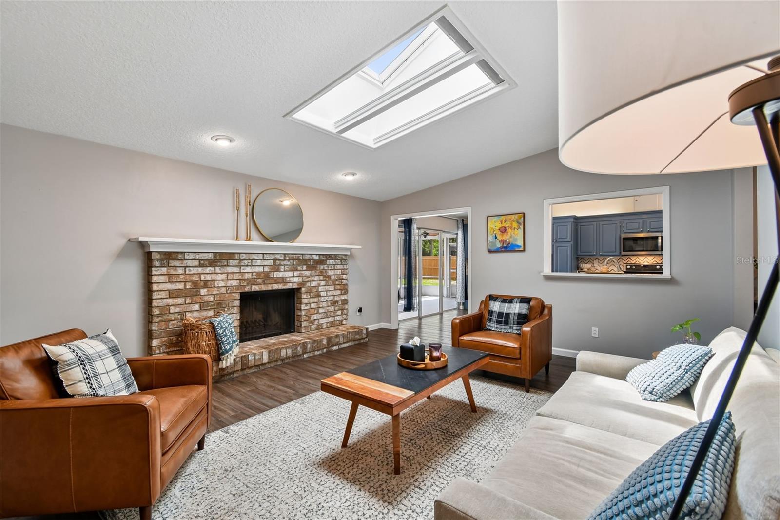 SABAL POINT AMD - Residential