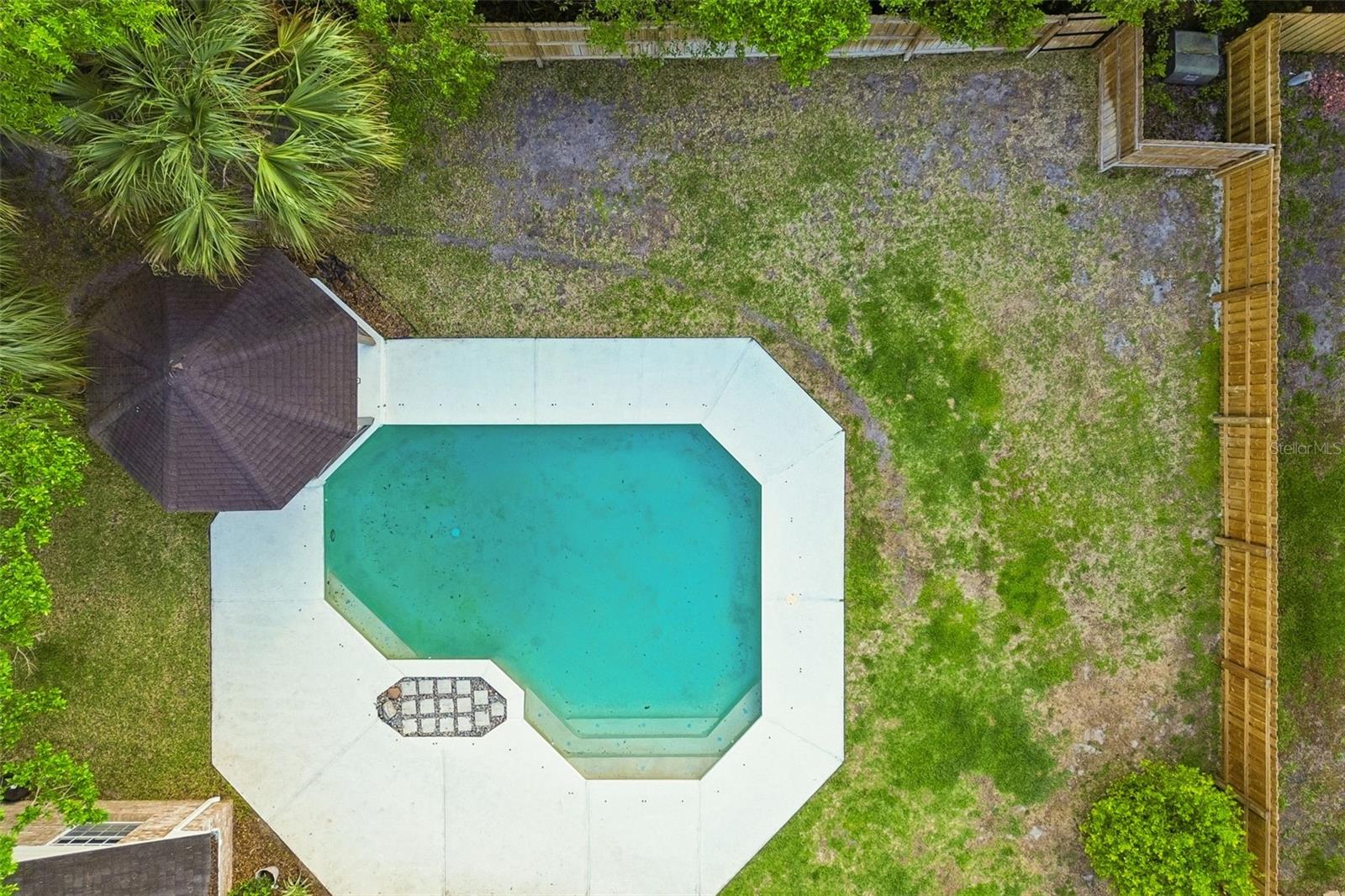 SABAL POINT AMD - Residential