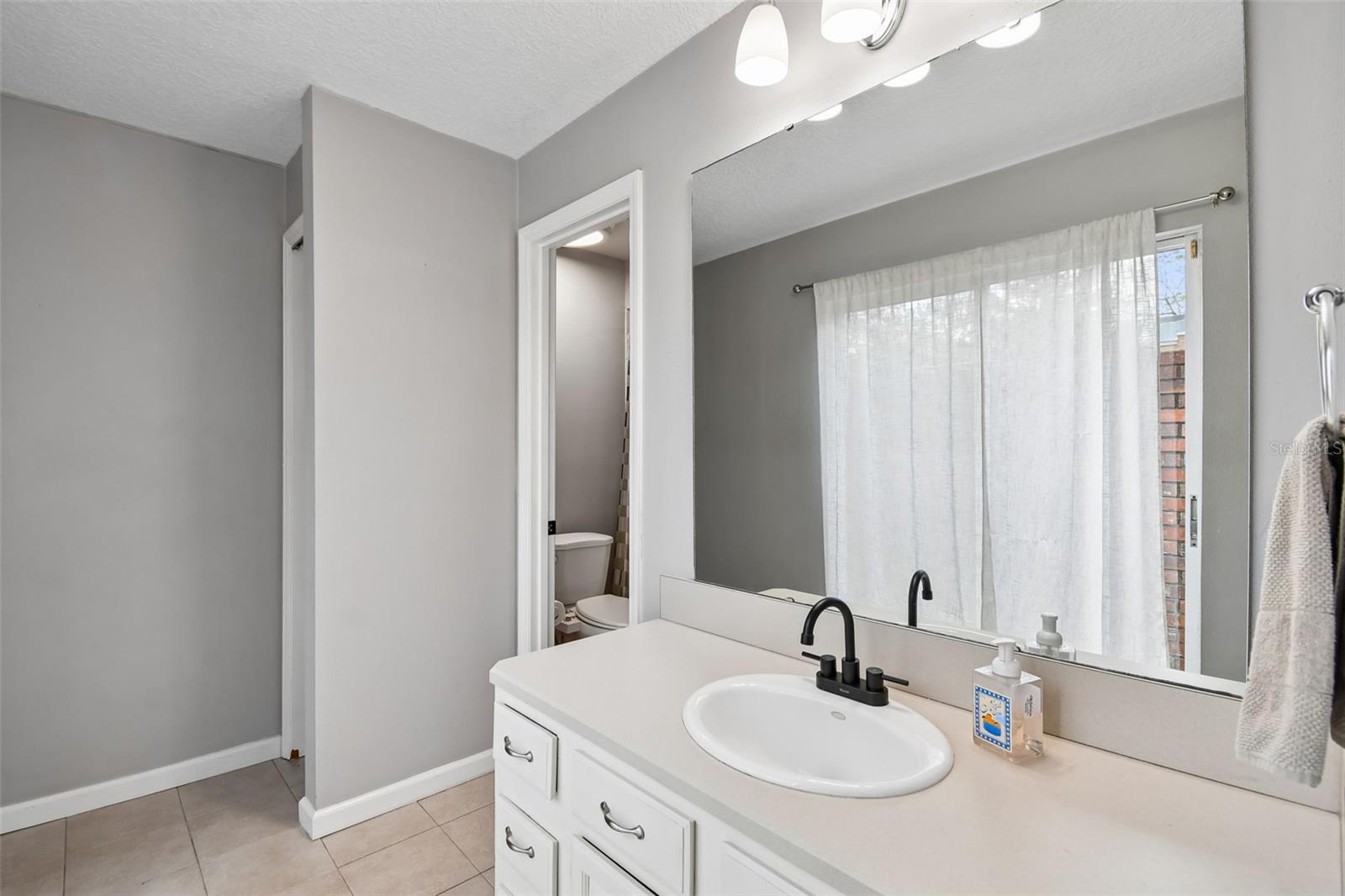 SABAL POINT AMD - Residential