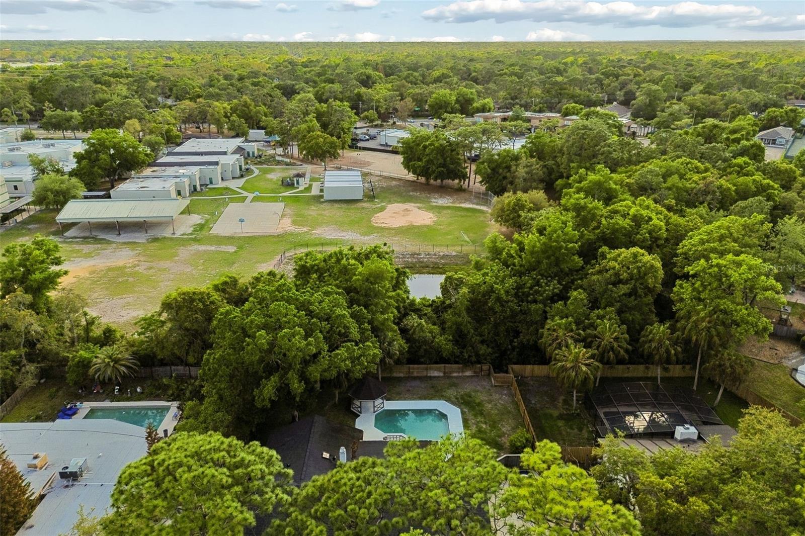 SABAL POINT AMD - Residential