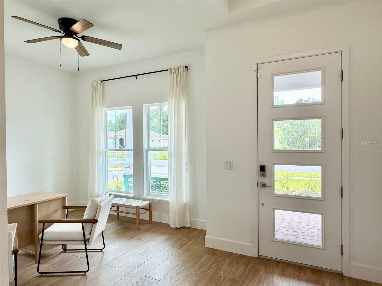 GRAY HAWK UN II - Residential Lease