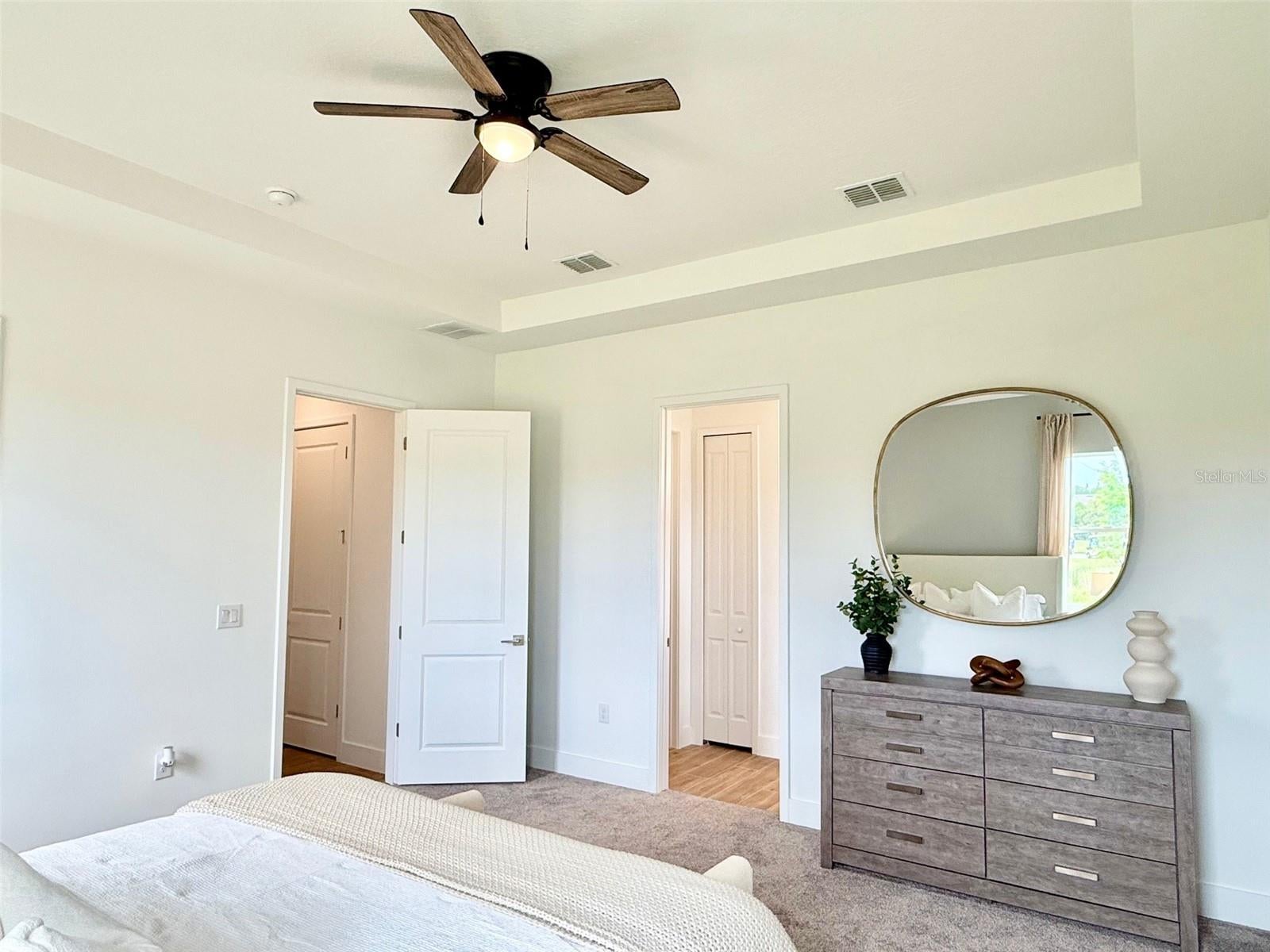 GRAY HAWK UN II - Residential Lease