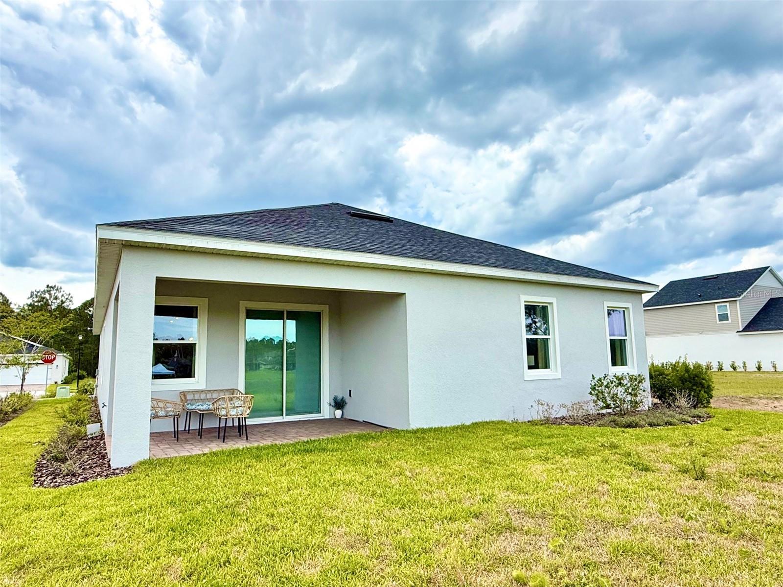 GRAY HAWK UN II - Residential Lease