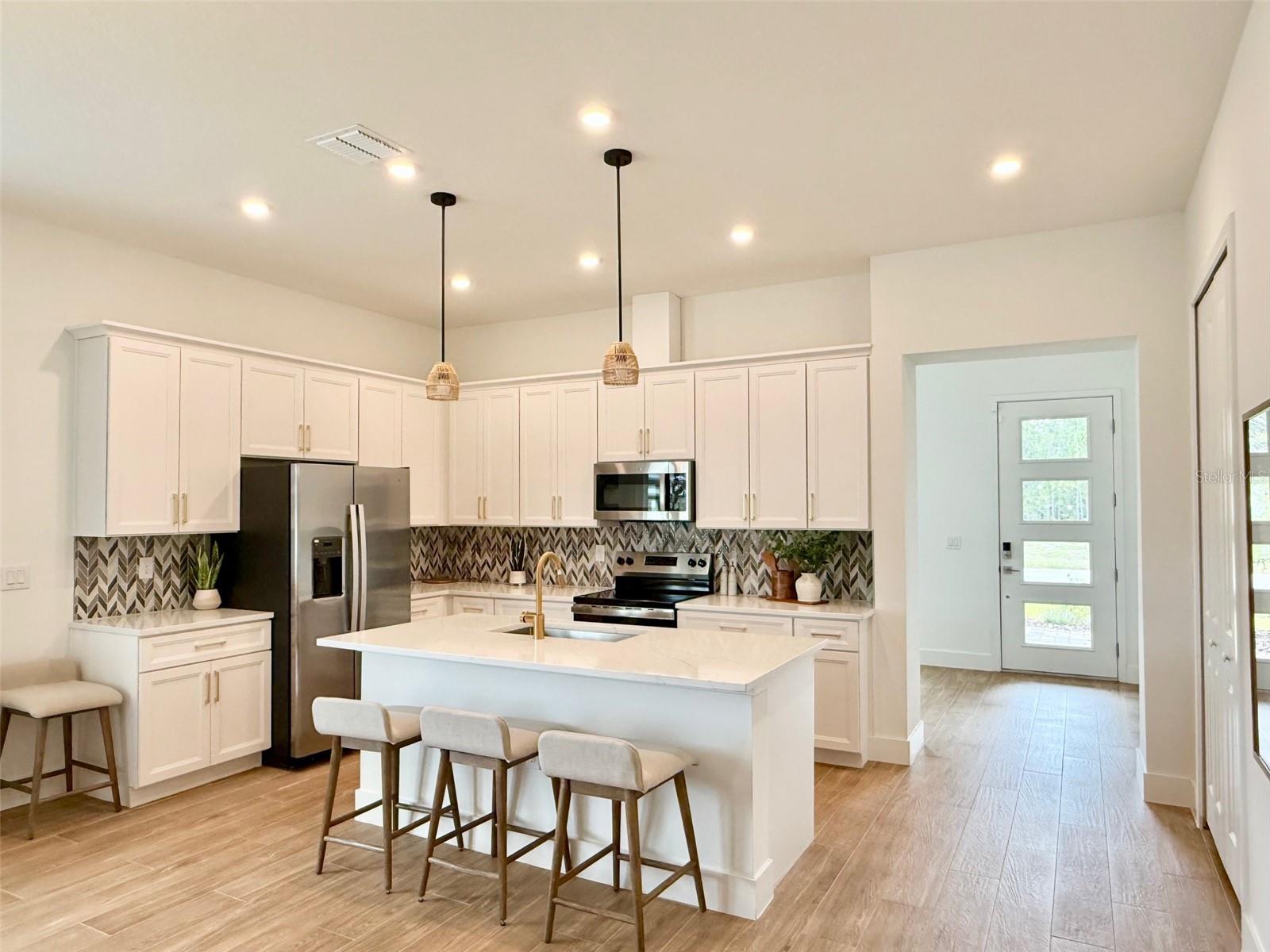 GRAY HAWK UN II - Residential Lease