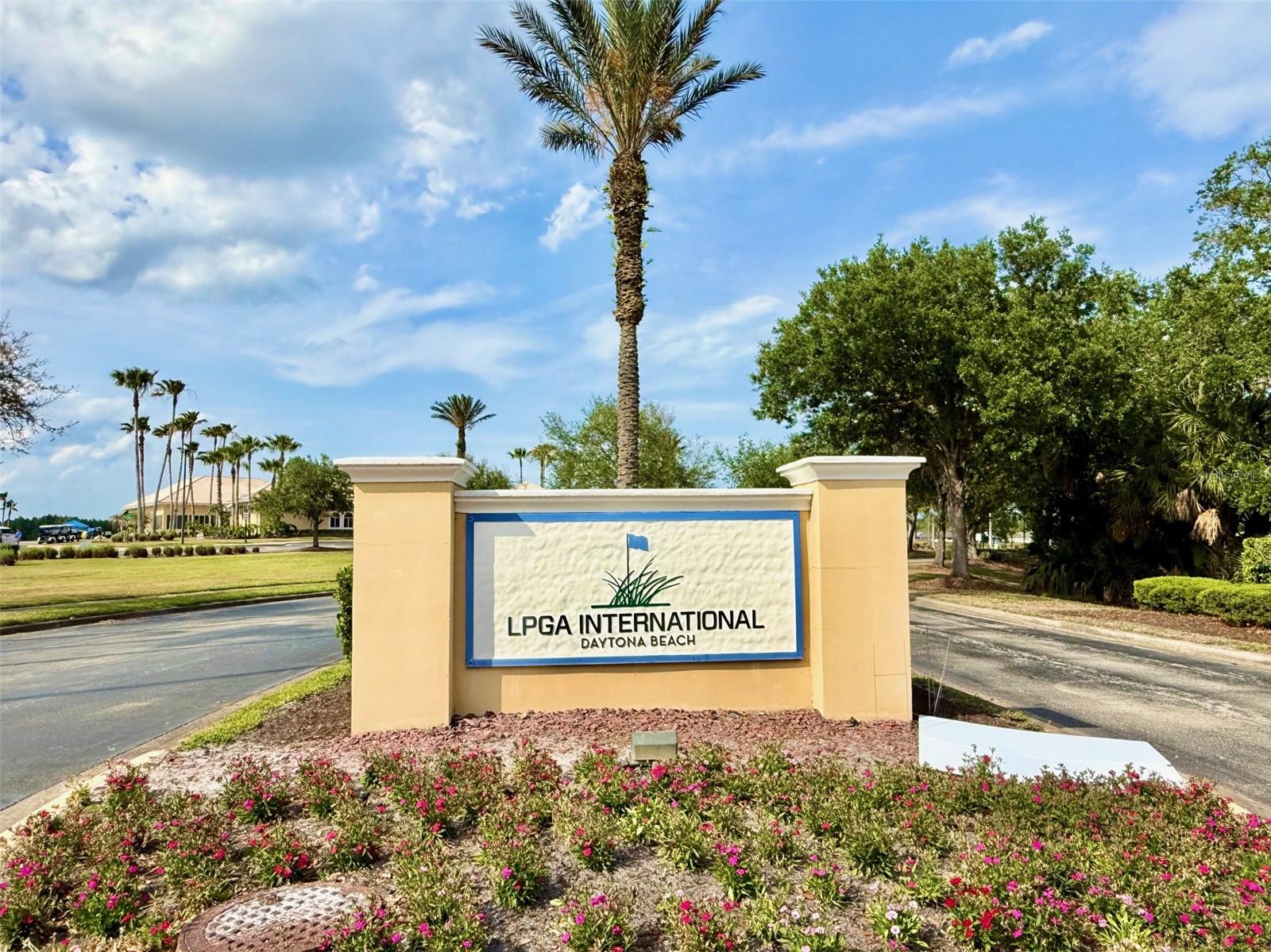 GRAY HAWK UN II - Residential Lease