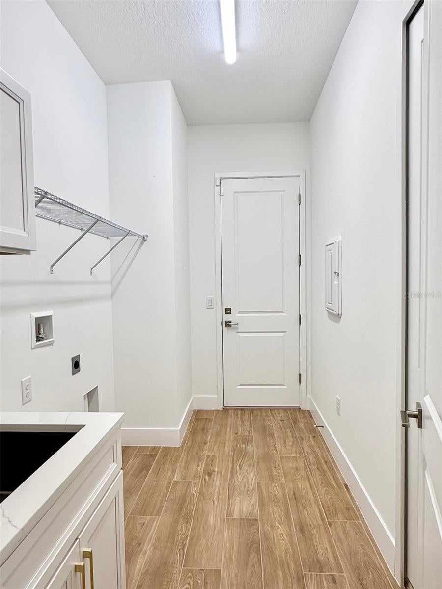 GRAY HAWK UN II - Residential Lease