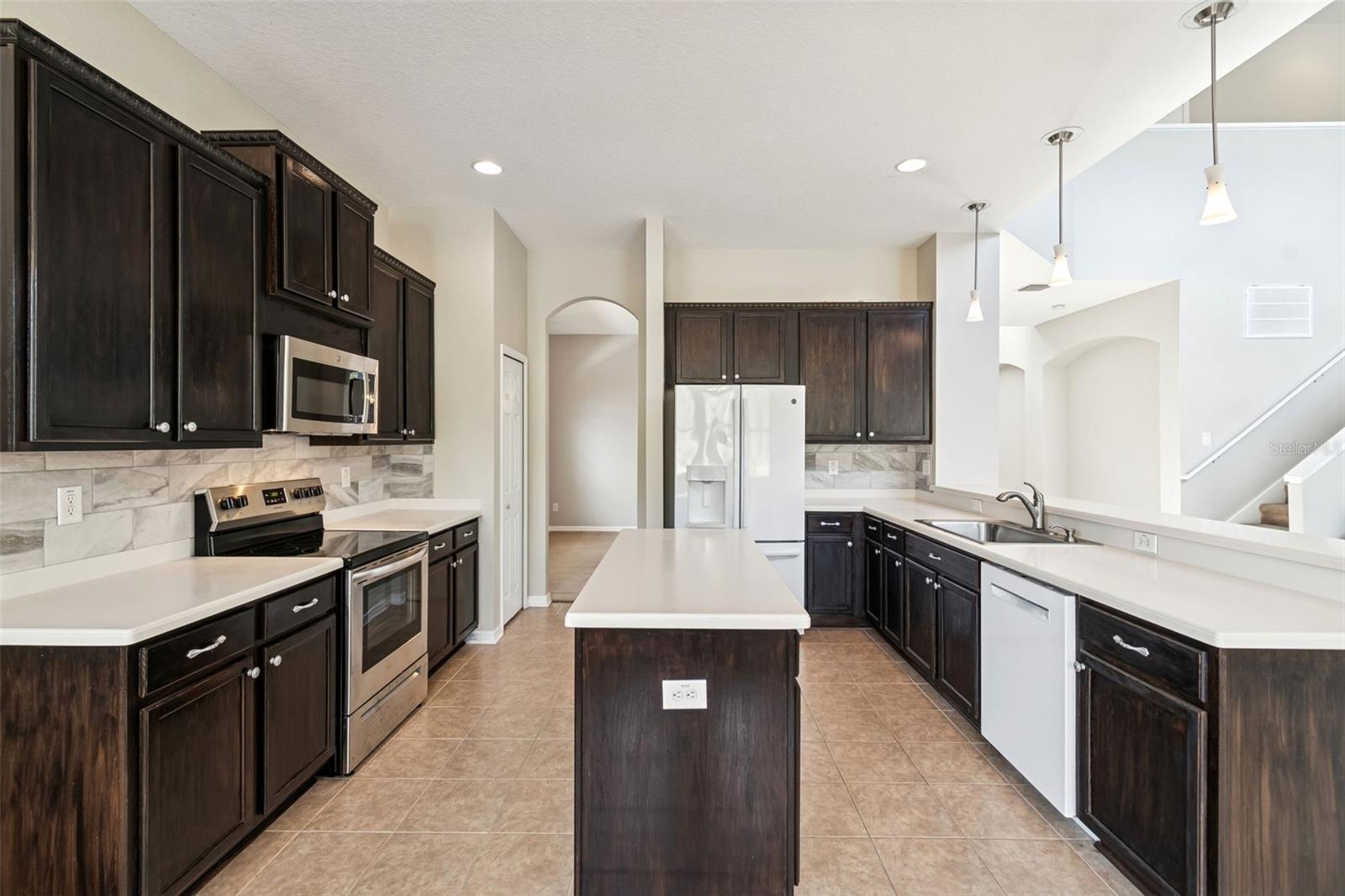 DEERFIELD LAKES - Residential