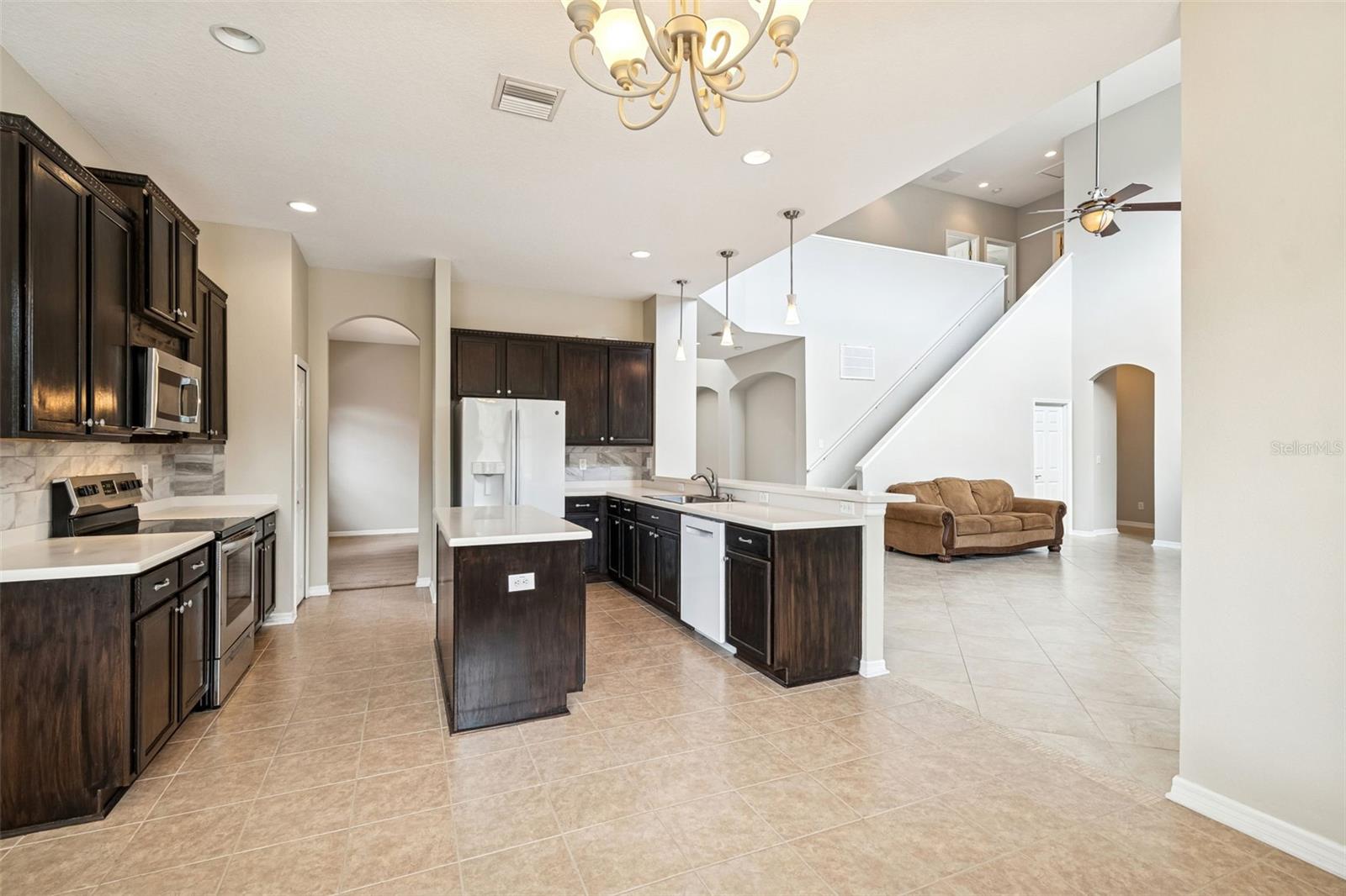 DEERFIELD LAKES - Residential