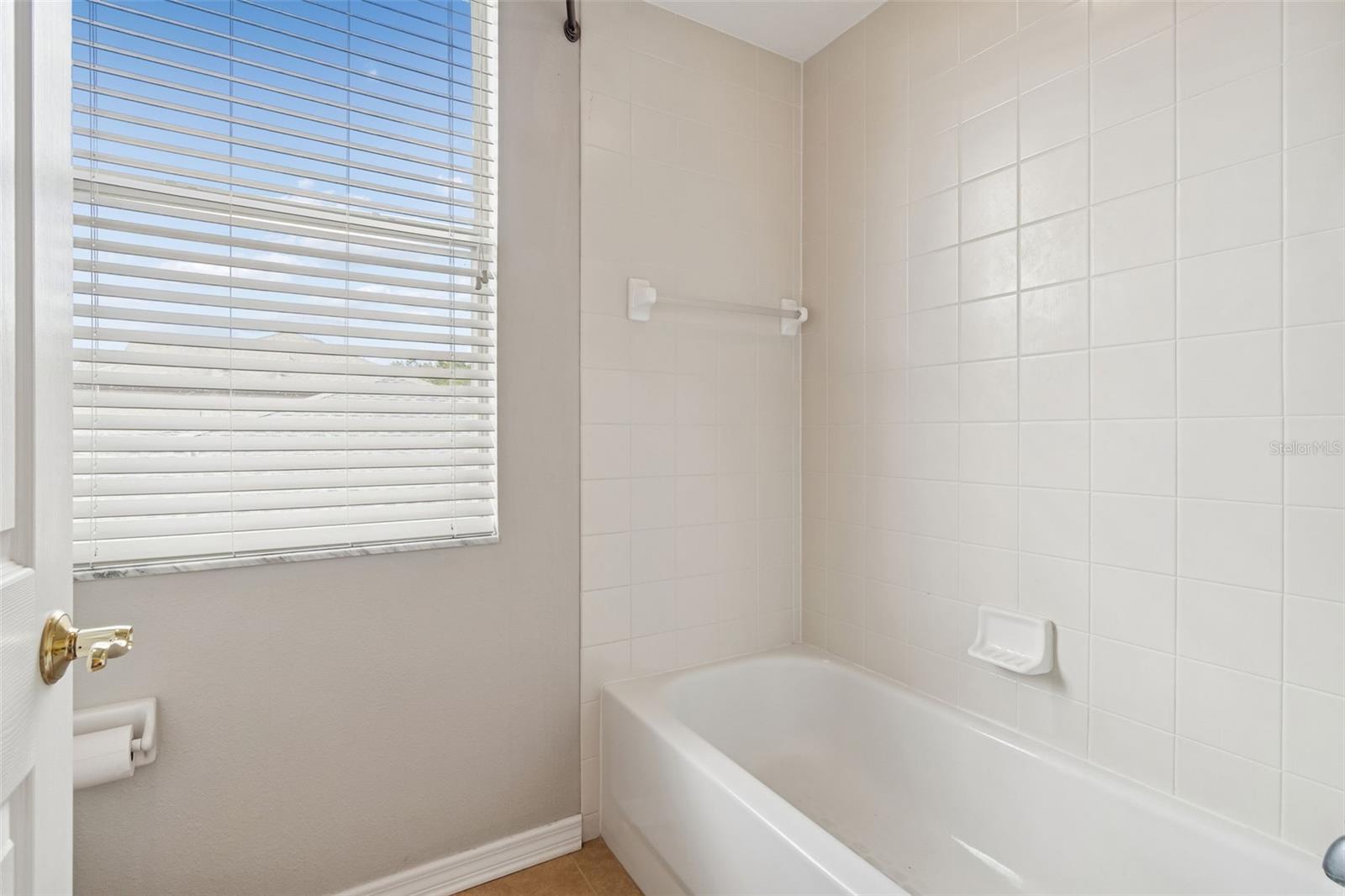 DEERFIELD LAKES - Residential