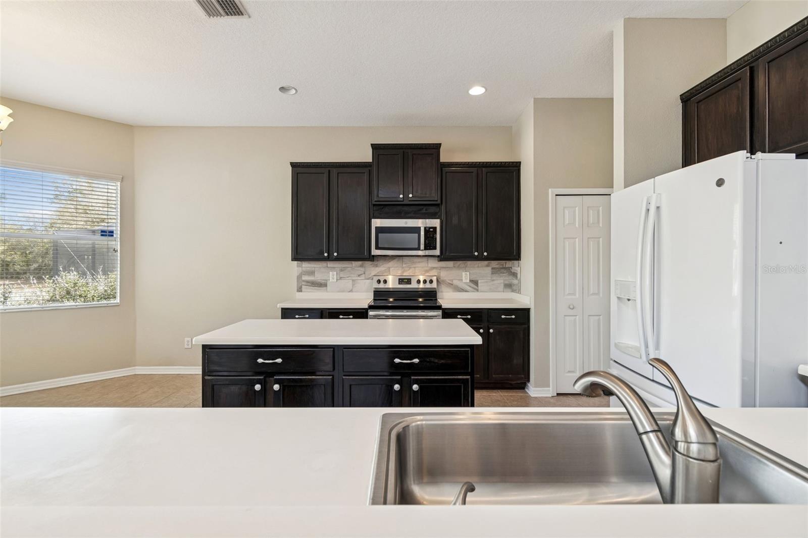 DEERFIELD LAKES - Residential