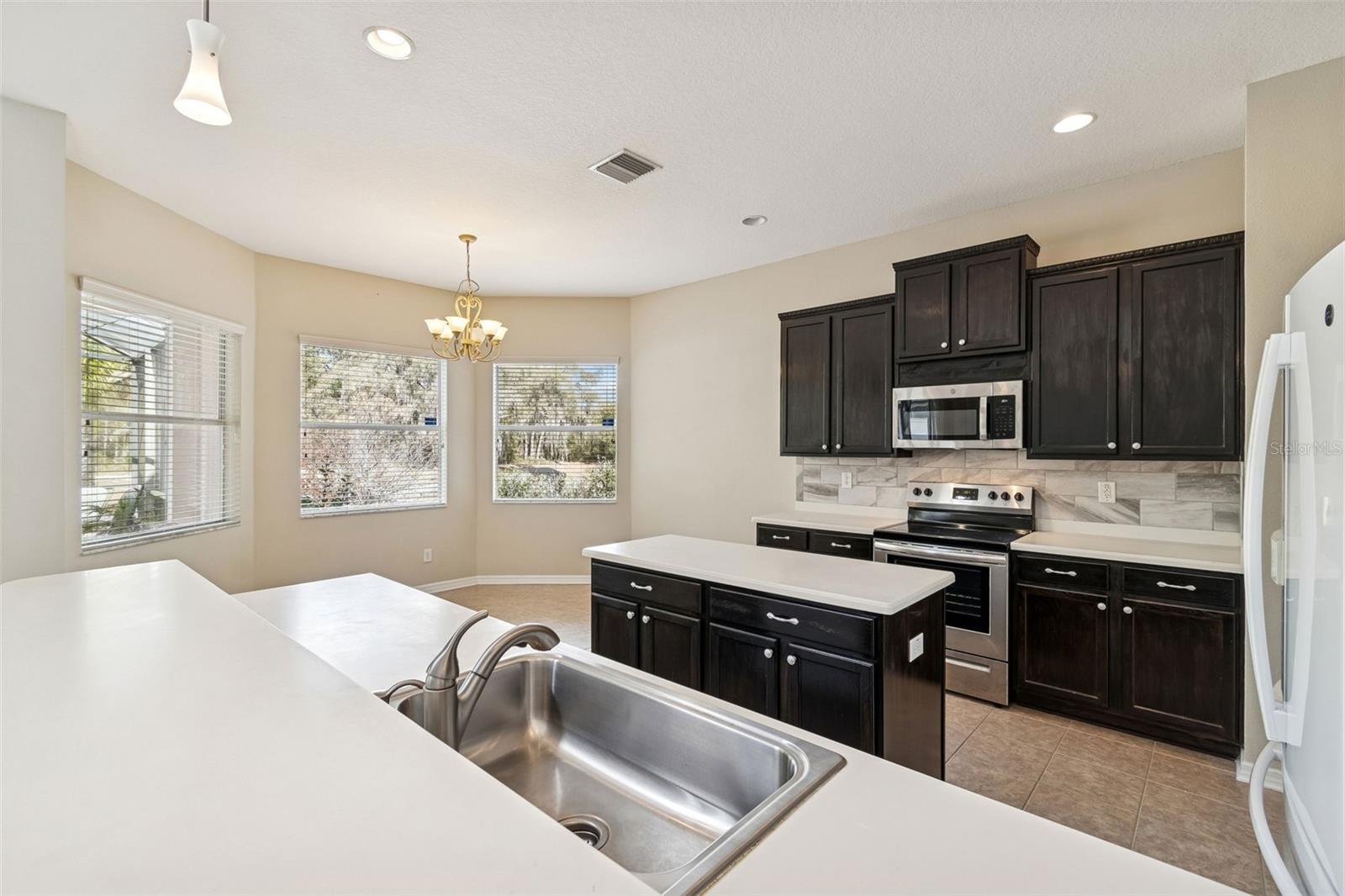 DEERFIELD LAKES - Residential