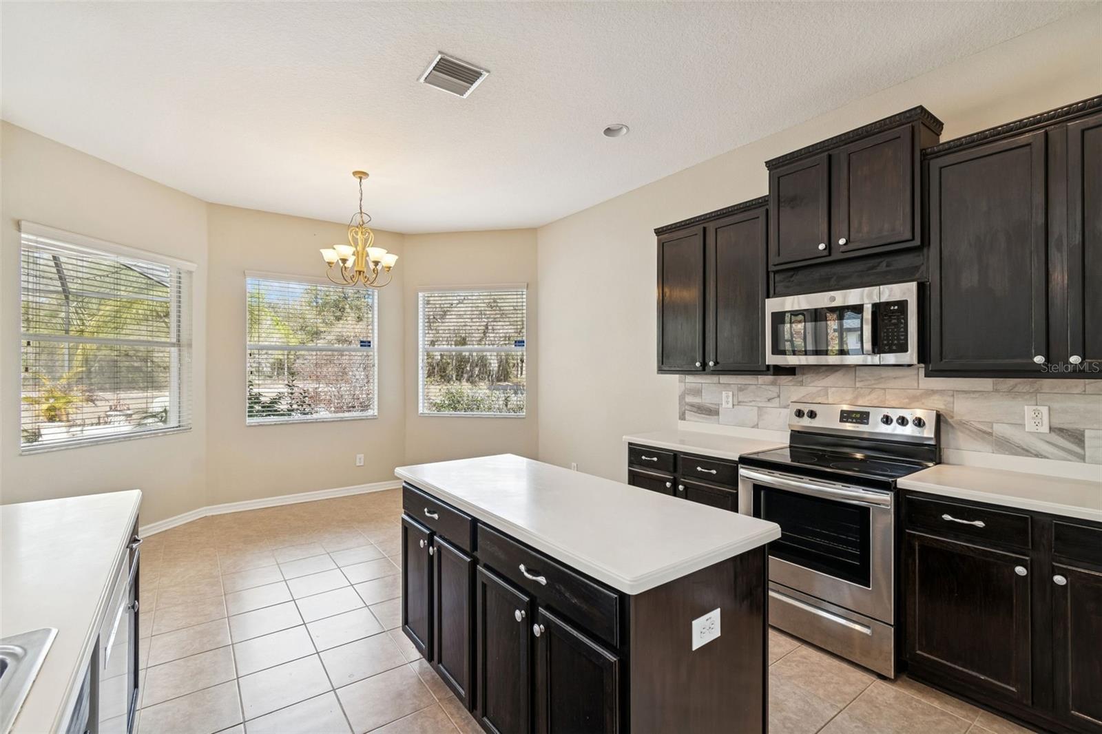 DEERFIELD LAKES - Residential