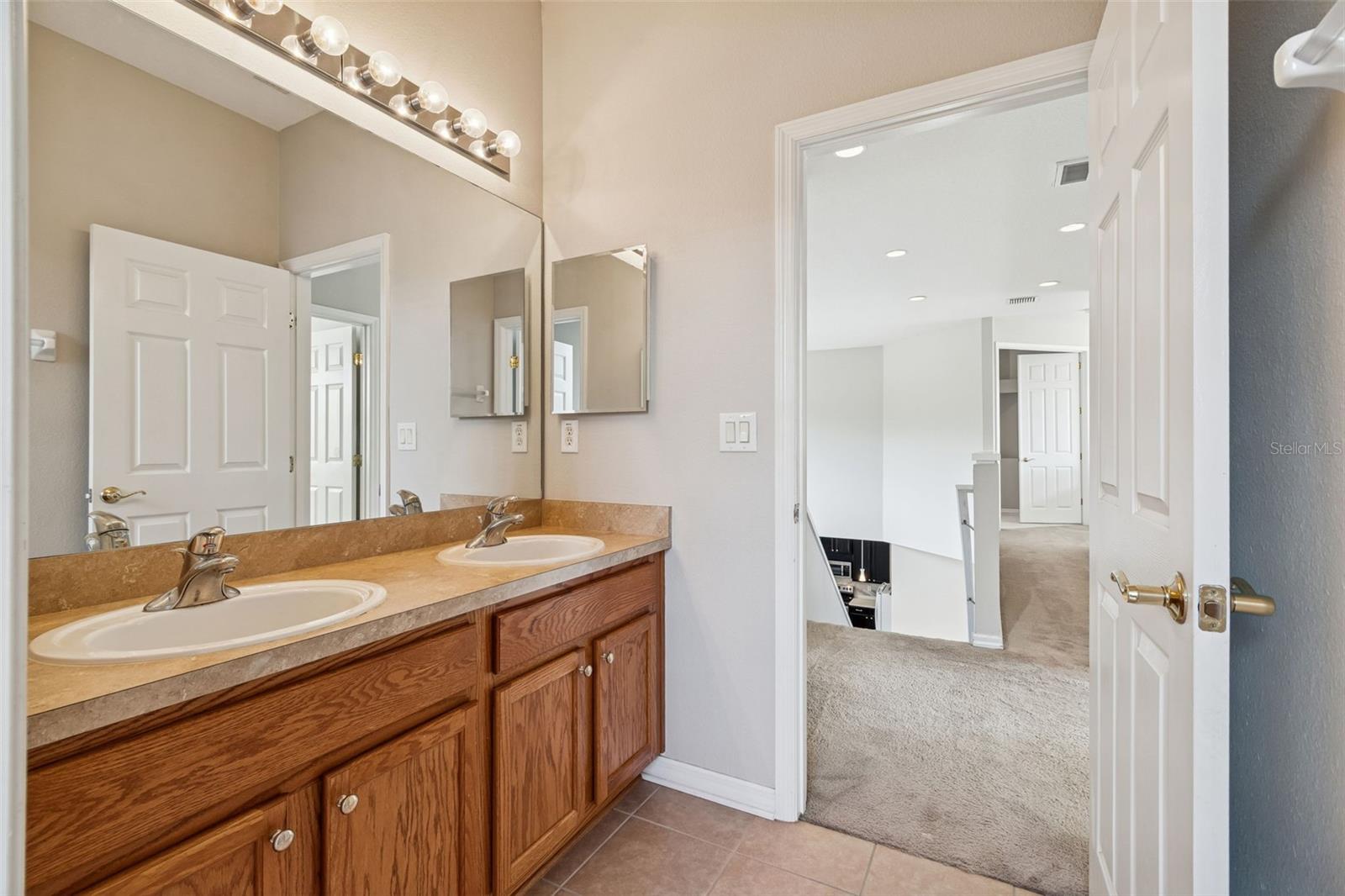 DEERFIELD LAKES - Residential