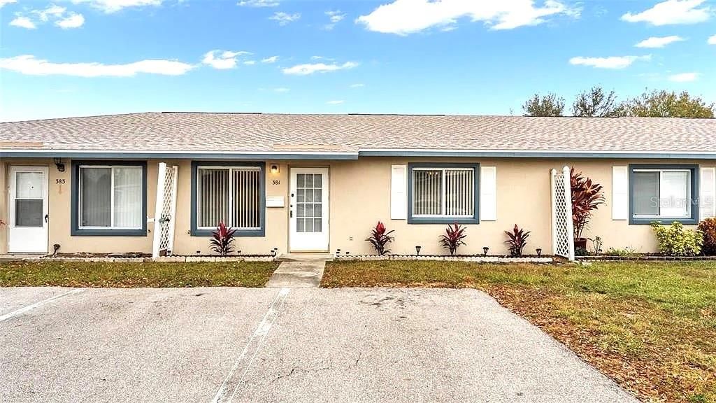 Photo of 381 Winter Ridge Boulevard, Winter Haven, FL 33881 (MLS # S5140657)