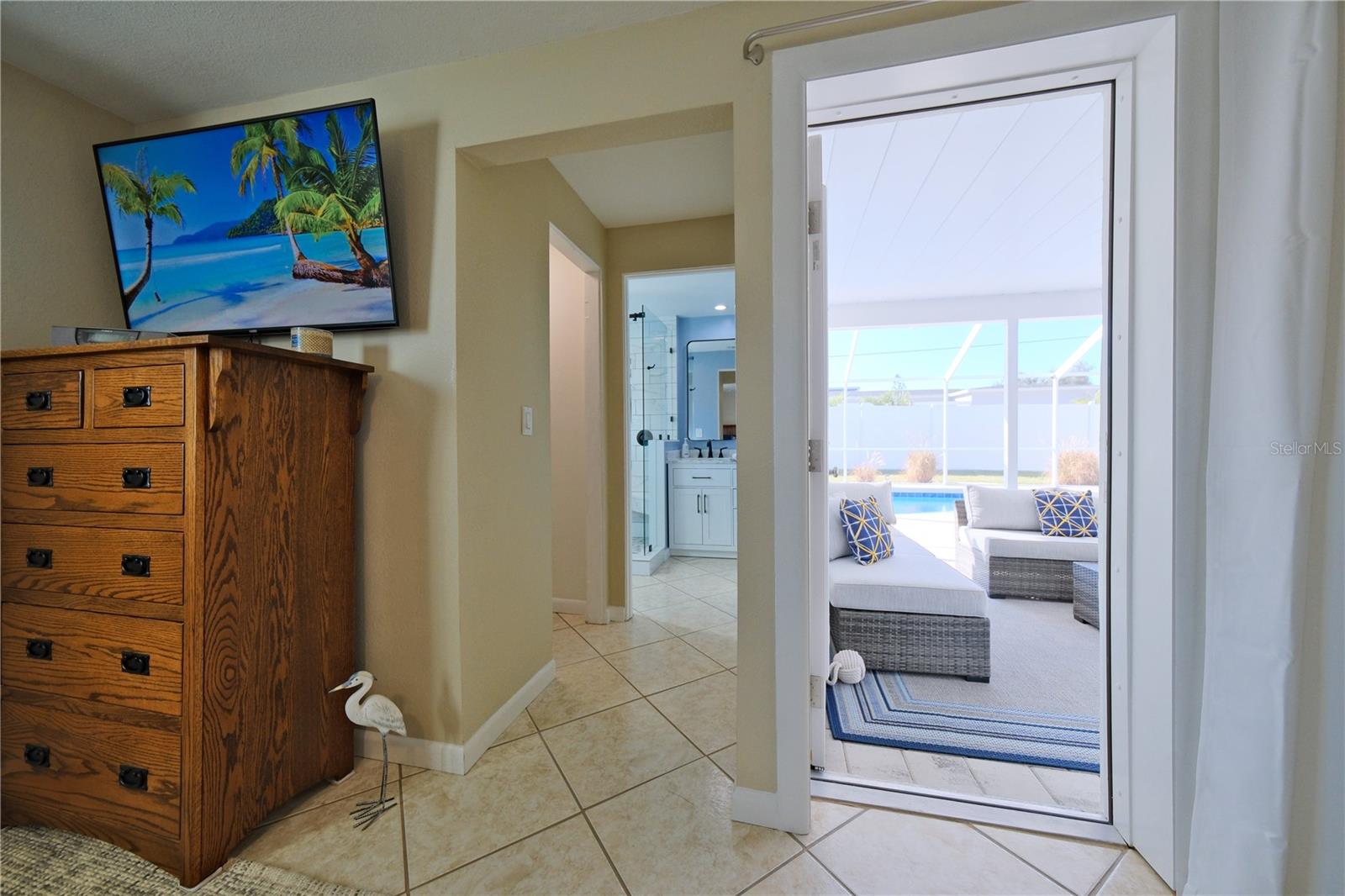 TROPICAL SHORES - Residential