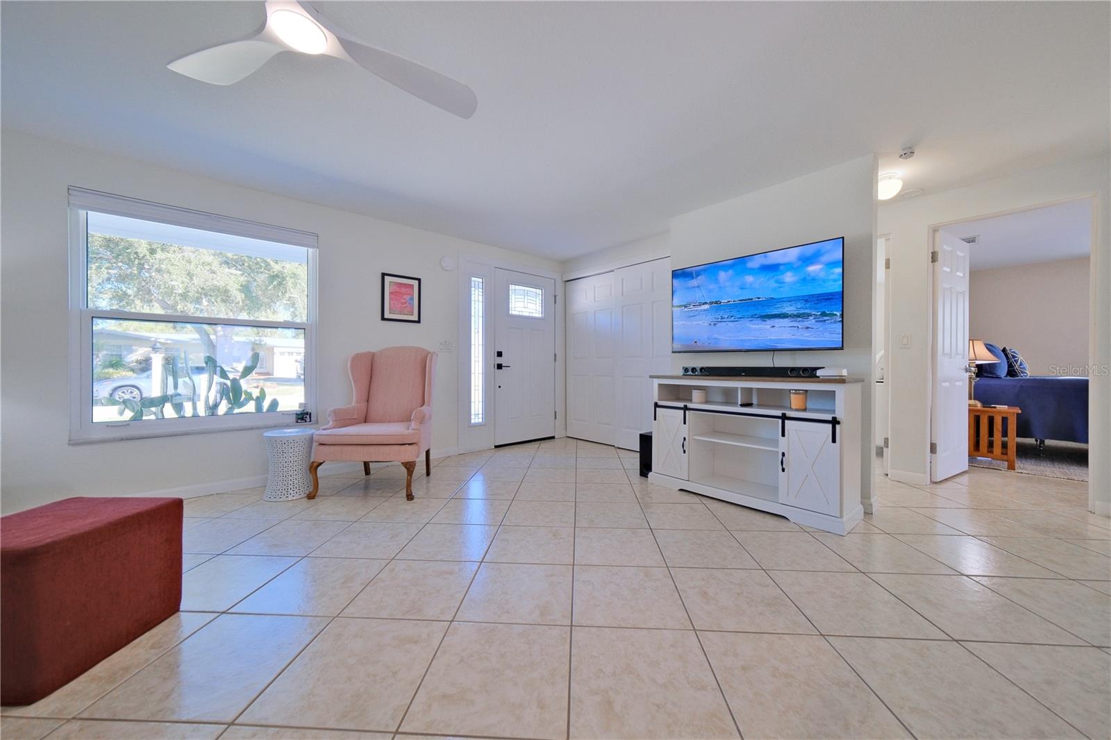 TROPICAL SHORES - Residential