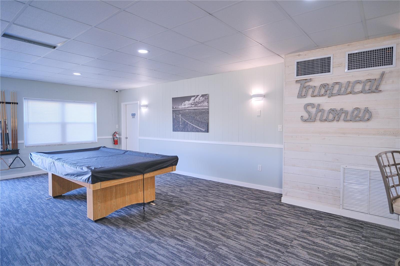 TROPICAL SHORES - Residential