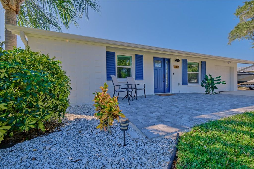 Photo of 1660 Livingstone Street, Sarasota, FL 34231 (MLS # A4670195)