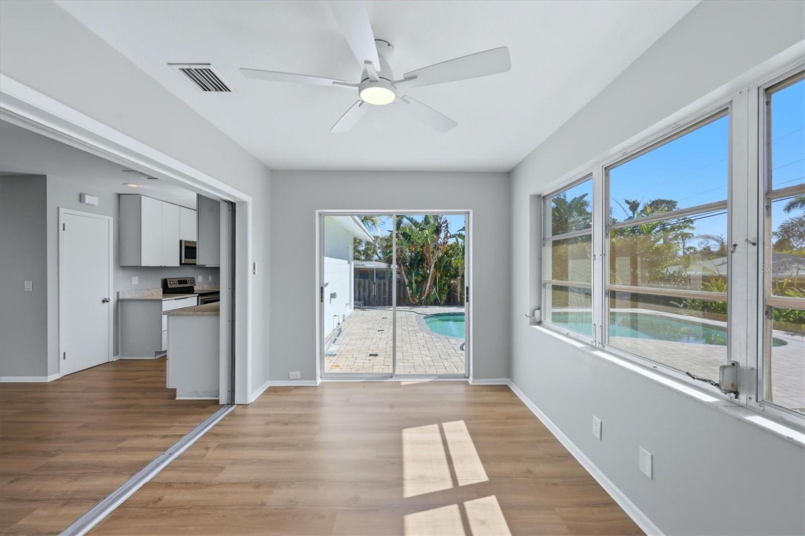 SOUTH VENICE UNIT 21 - Residential