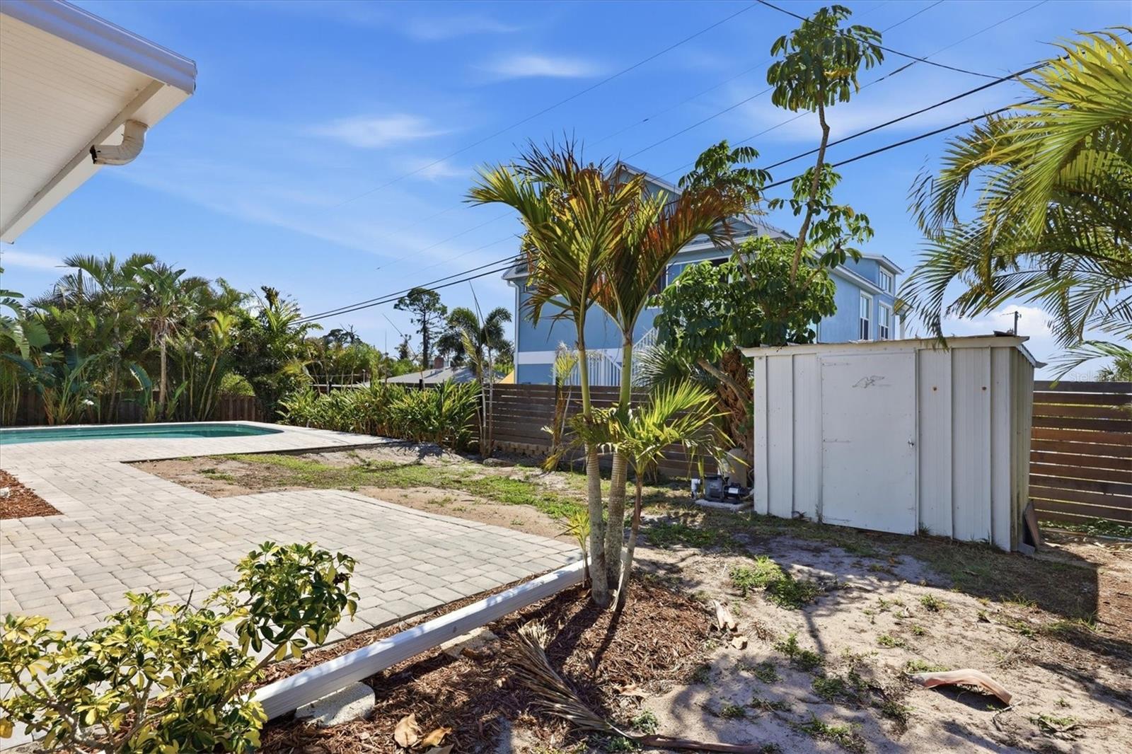 SOUTH VENICE UNIT 21 - Residential